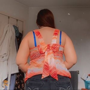 Cute bright tank top with bow 💕